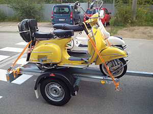 Vespa - požičovňa - prívesný vozík na motocykle