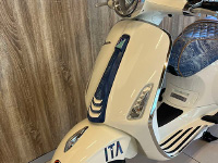 VESPA Primavera ITALIA 125