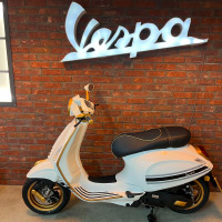 Vespa Primavera 125 PRIMADONNA