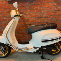 Vespa Primavera 125 PRIMADONNA