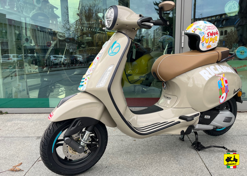 Vespa Primavera 125 RICARDO BOMBELINI CUSTOM LIMITED EDITION